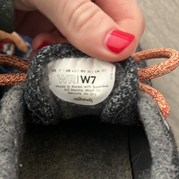 Women’s Wool Allbirds - Picture 5 of 7